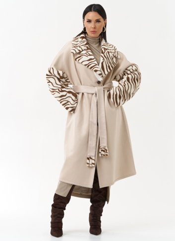 Двухстороннее пальто из эко замши с английским воротником