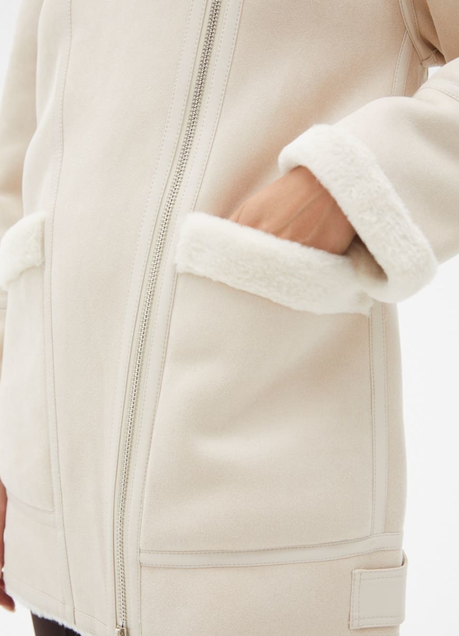 Женская удлиненная дубленка из эко кожи модель № 32023 универмаг малина