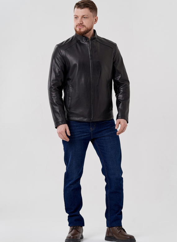 Мужская кожаная куртка черного цвета 