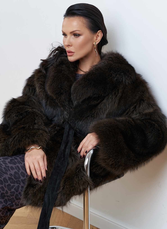Шуба из меха канадского енота