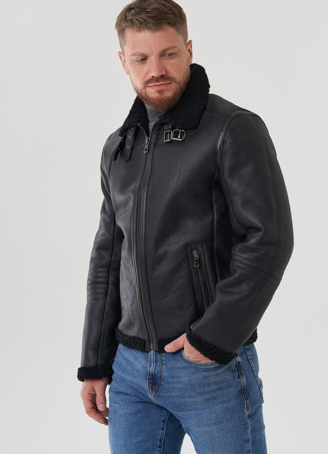 Мужская дубленка черного цвета  модель № 81633 универмаг малина