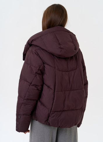 Женский пуховик с капюшоном