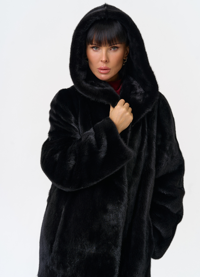 Женская шуба из скандинавской норки с капюшоном модель № 31635 универмаг малина