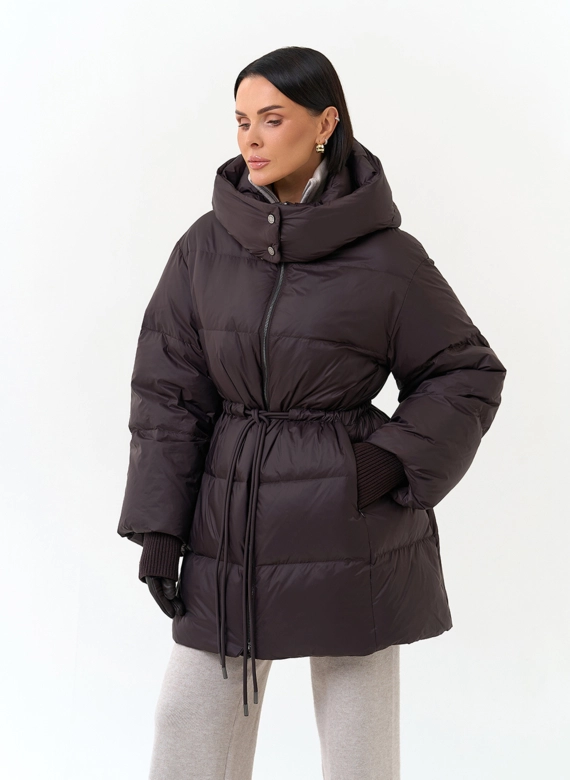 Женский пуховик с капюшоном фото