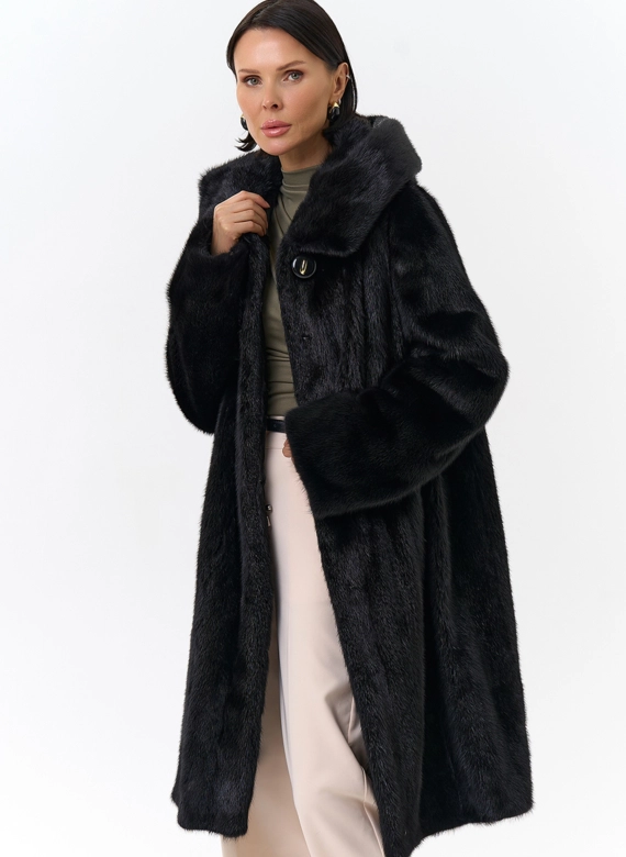 Черная норковая шуба с капюшоном