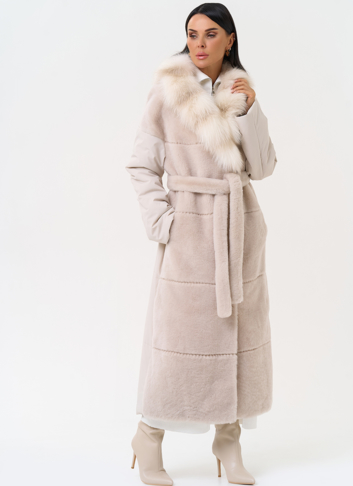 Комбинированное женское пальто из меха овчины с поясом